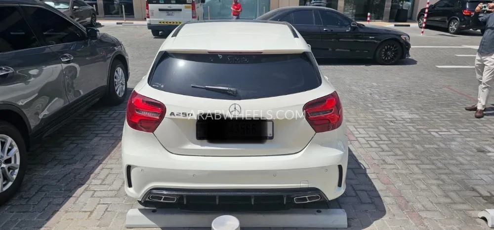 Mercedes Benz 250 2016 for Sale in Dubai Image-4