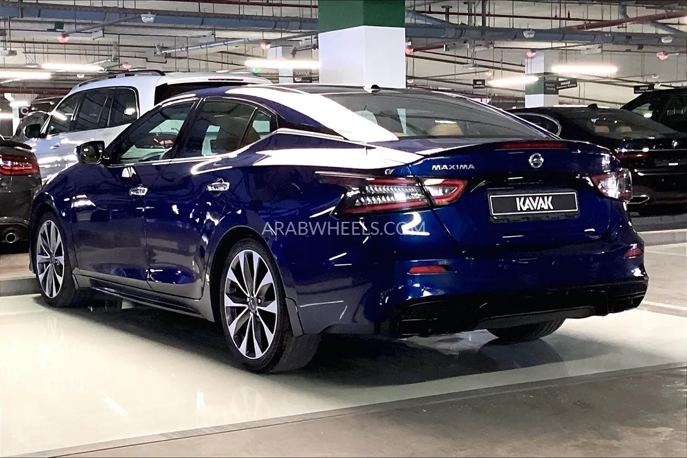 Nissan Maxima 2021 for Sale in Dubai Image-3