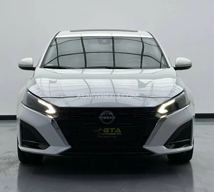 Nissan Altima 2024 for Sale in Dubai Image-2