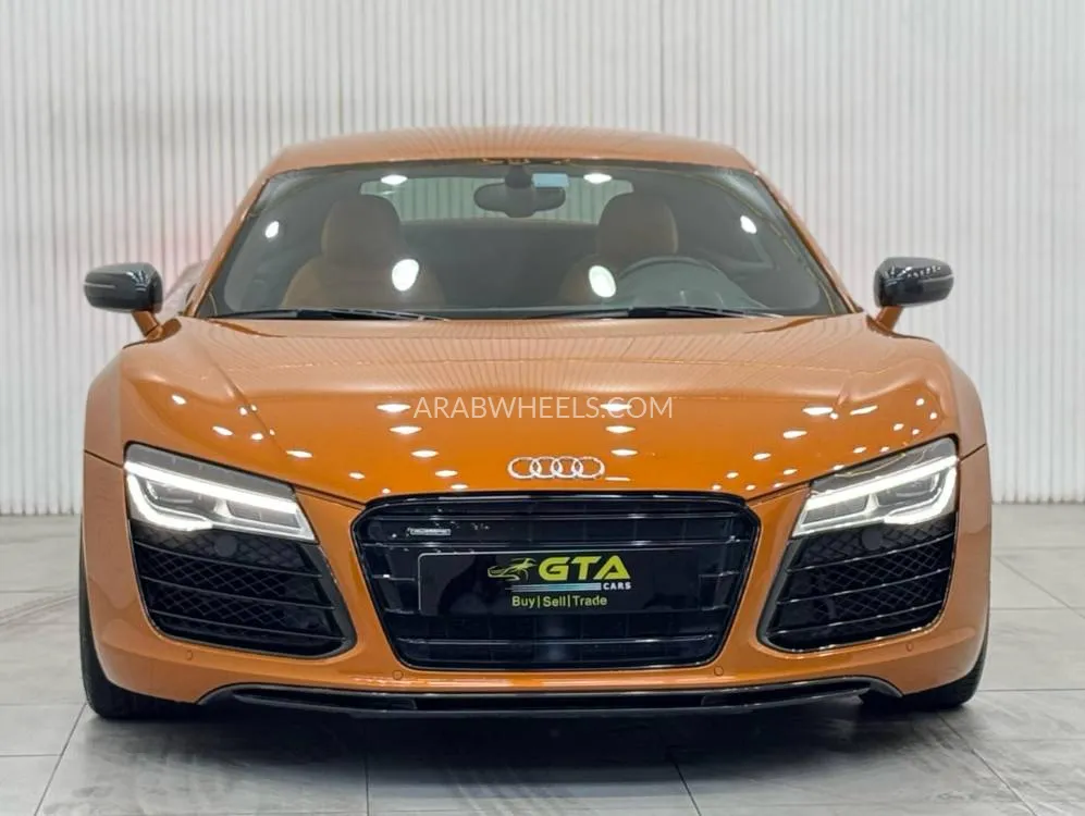 أودي R8 2015 for Sale in دبي Image-2