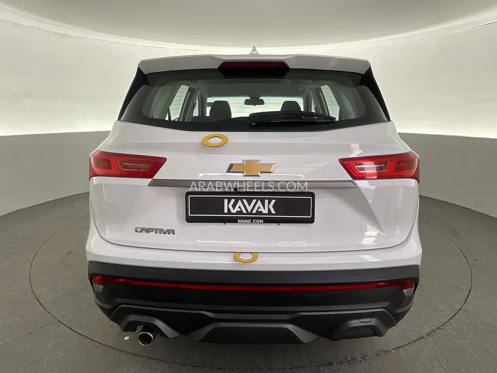 Chevrolet Captiva 2023 for Sale in Sharjah Image-44