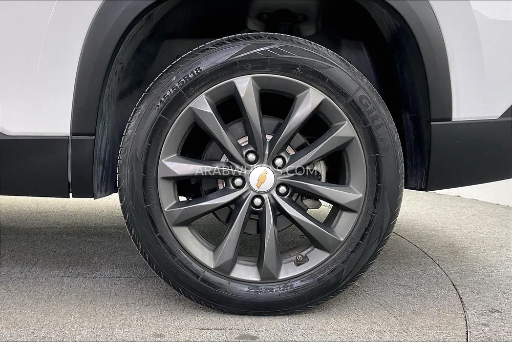 Chevrolet Captiva 2023 for Sale in Sharjah Image-63