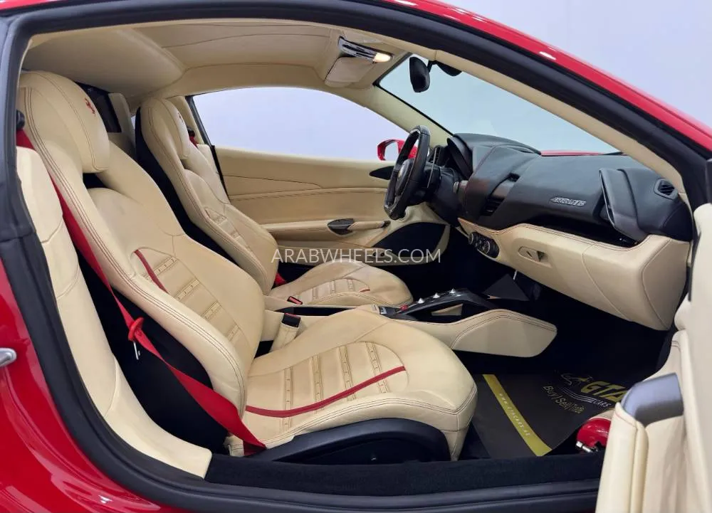 Ferrari 488 2016 for Sale in Dubai Image-5