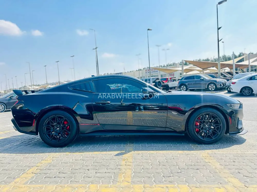 Ford Mustang 2024 for Sale in Sharjah Image-4