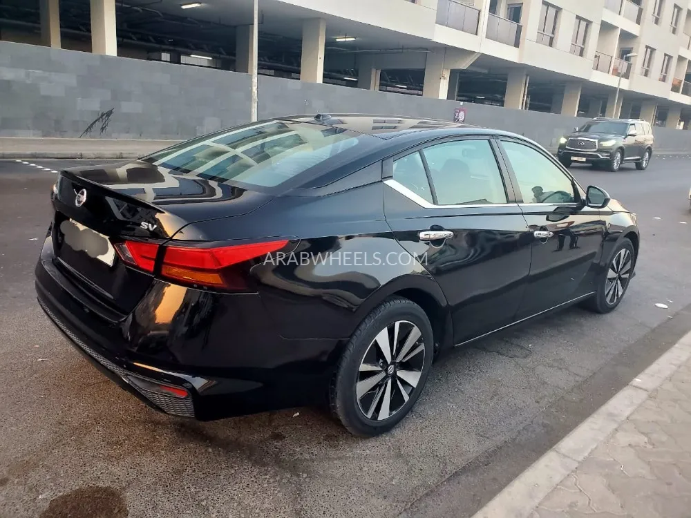Nissan Altima 2021 for Sale in Dubai Image-3