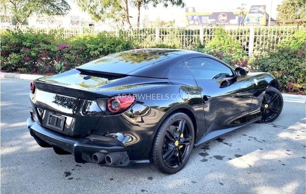 Ferrari Portofino 2023 for Sale in Dubai Image-18