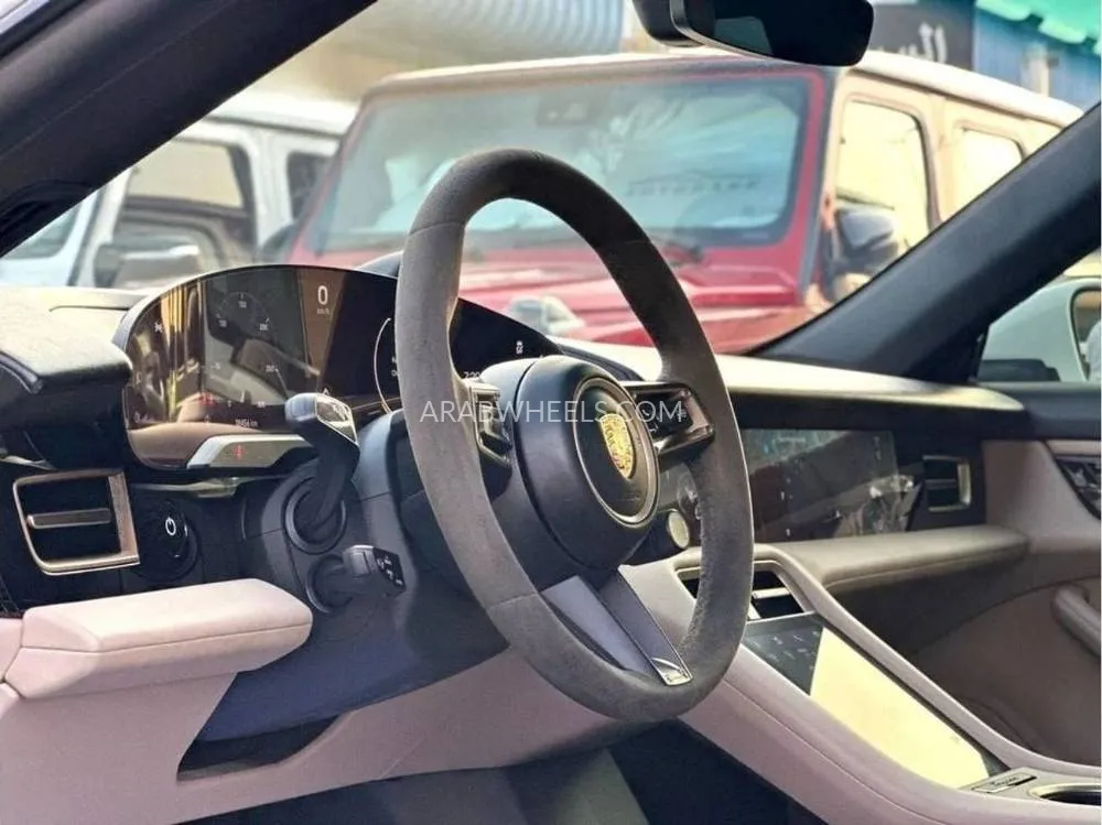 بورشه تايكان 2021 for Sale in دبي Image-12