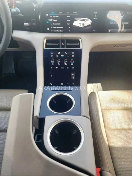 بورشه تايكان 2021 for Sale in دبي Image-21
