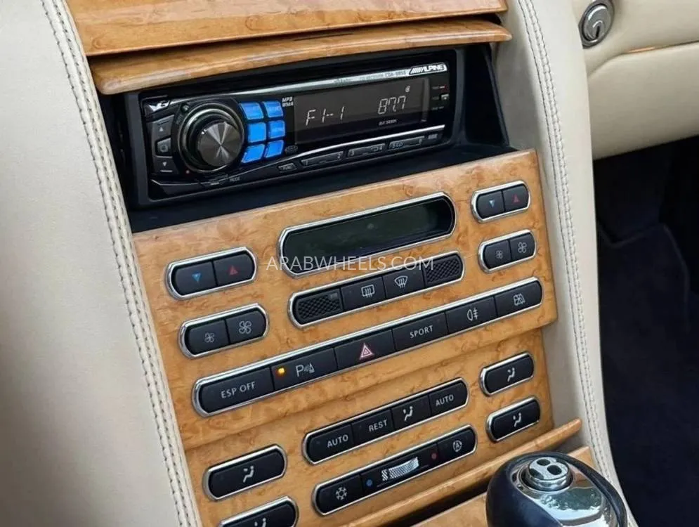 Bentley Azure 2008 for Sale in Dubai Image-12