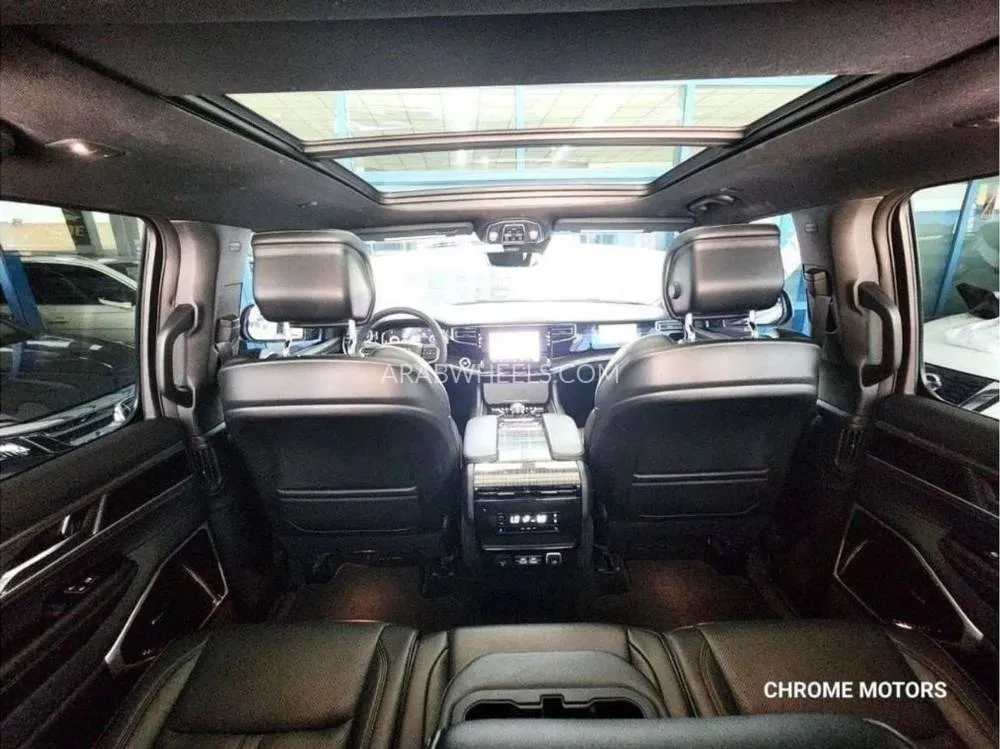 Jeep Grand Wagoneer 2022 for Sale in Dubai Image-16