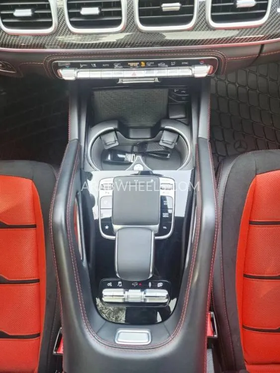 مرسيدس بنز GLE Class 2021 for Sale in دبي Image-11