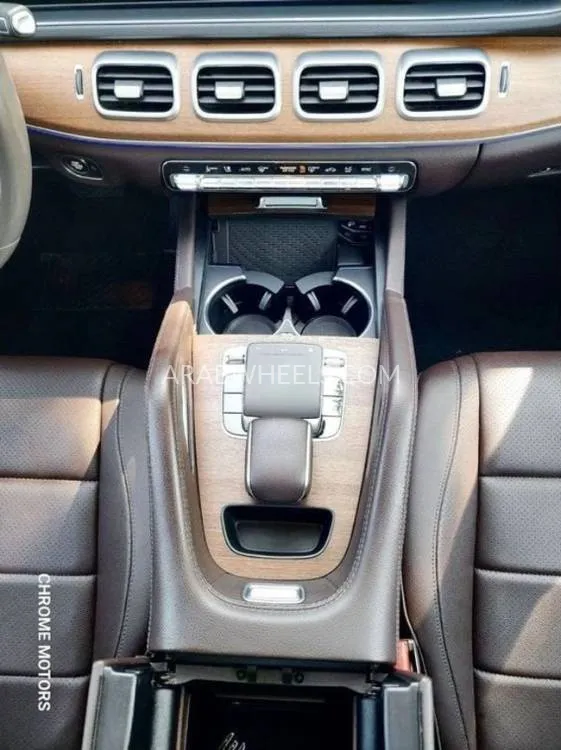 Mercedes Benz GLE Class 2020 for Sale in Dubai Image-10