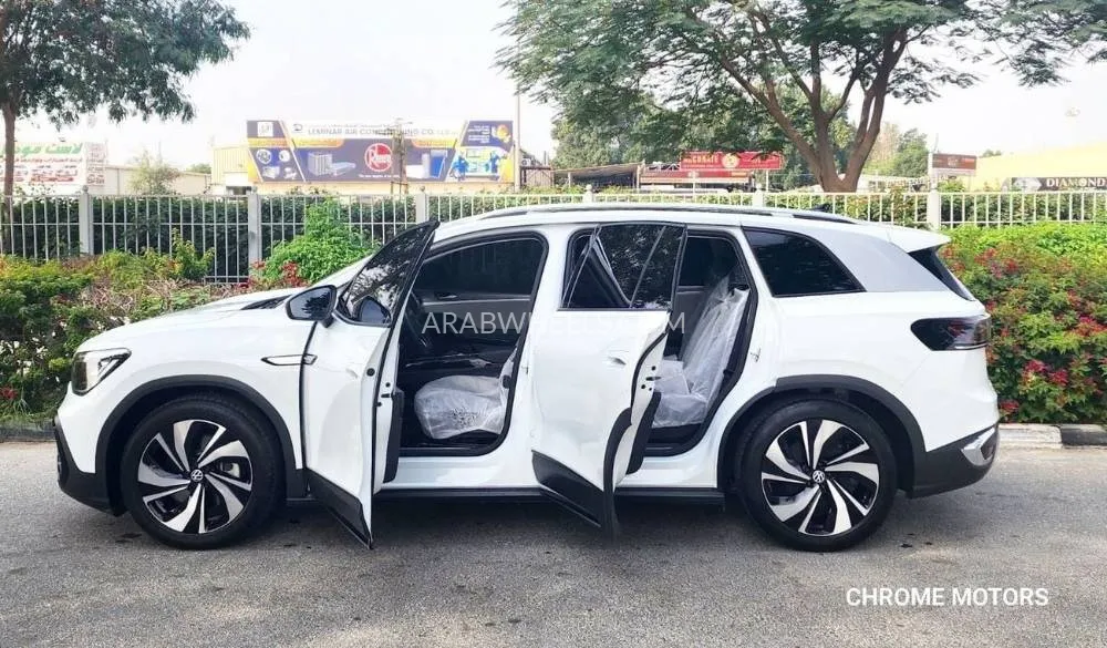 Volkswagen ID.6 2022 for Sale in Dubai Image-5