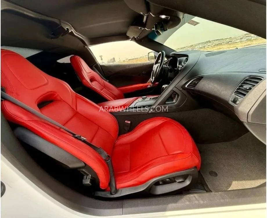 Chevrolet Corvette 2015 for Sale in Ajman Image-9