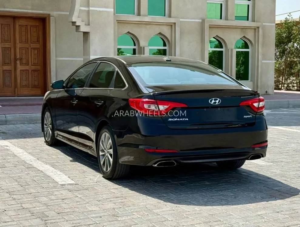 Hyundai Sonata 2016 for Sale in Ajman Image-10