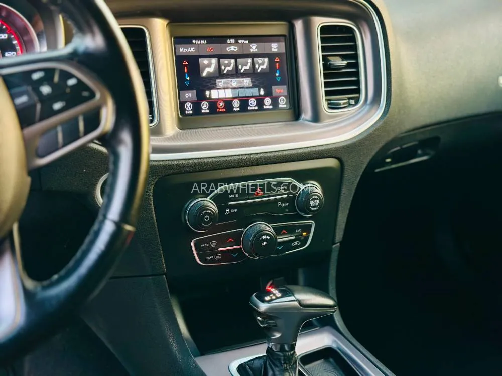 Dodge Charger 2021 for Sale in Sharjah Image-10
