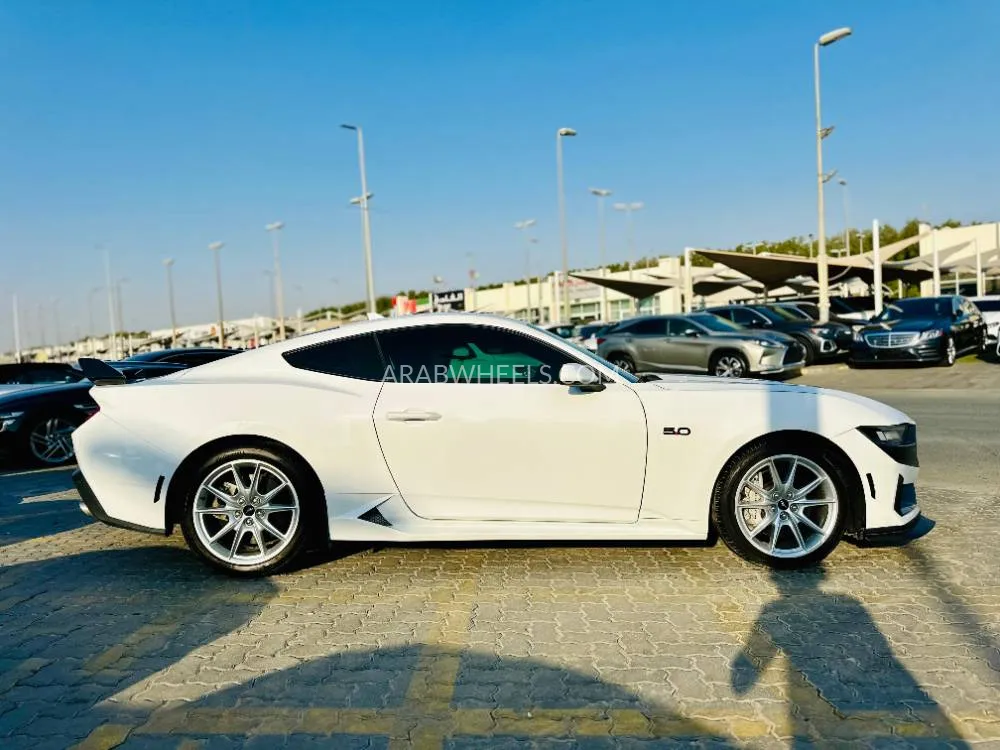 Ford Mustang 2024 for Sale in Sharjah Image-4