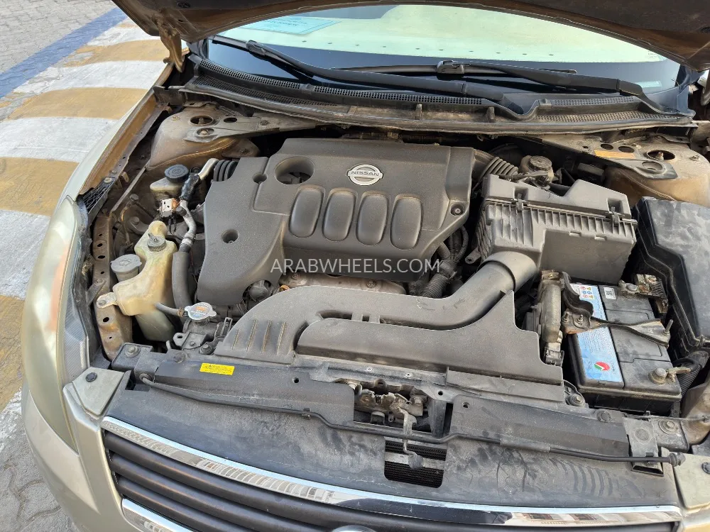 Nissan Altima 2009 for Sale in Abu Dhabi Image-6