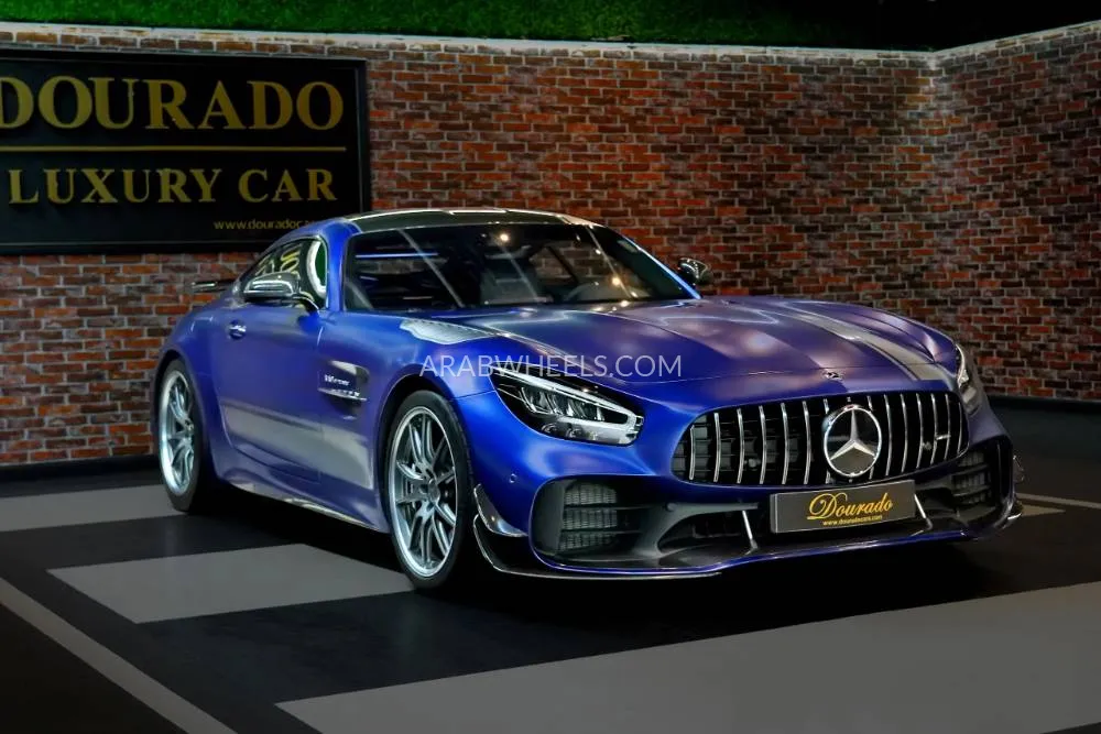 Mercedes Benz AMG GT 2019 for Sale in Dubai Image-2