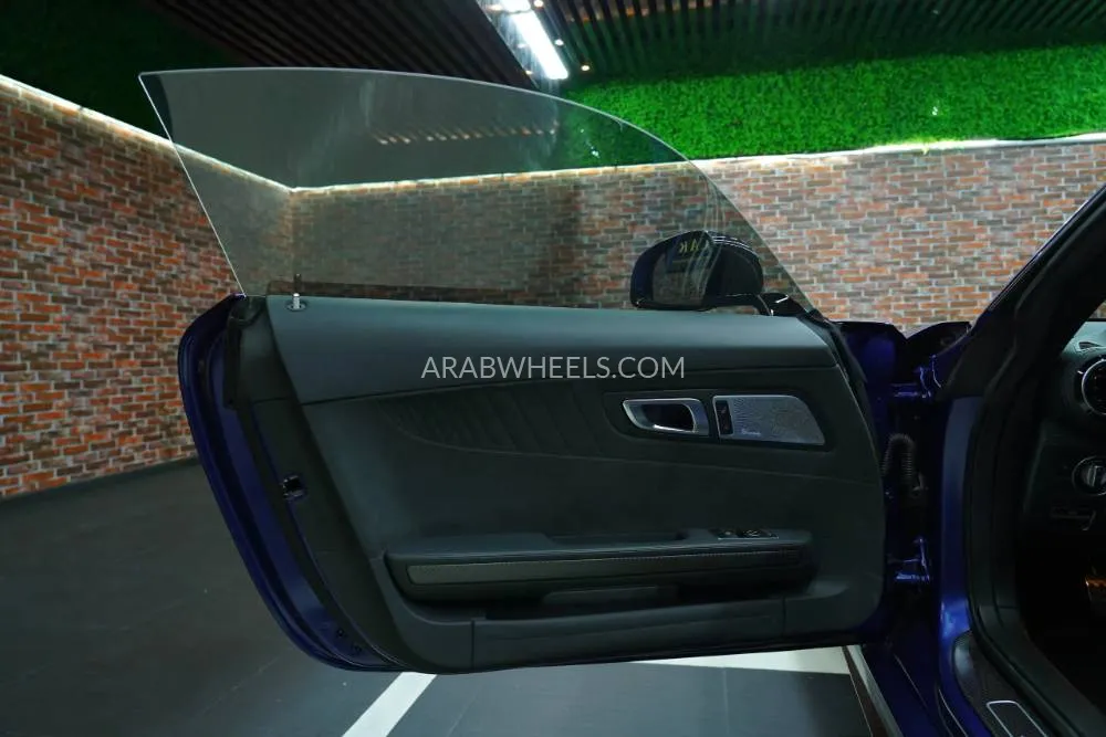 Mercedes Benz AMG GT 2019 for Sale in Dubai Image-16