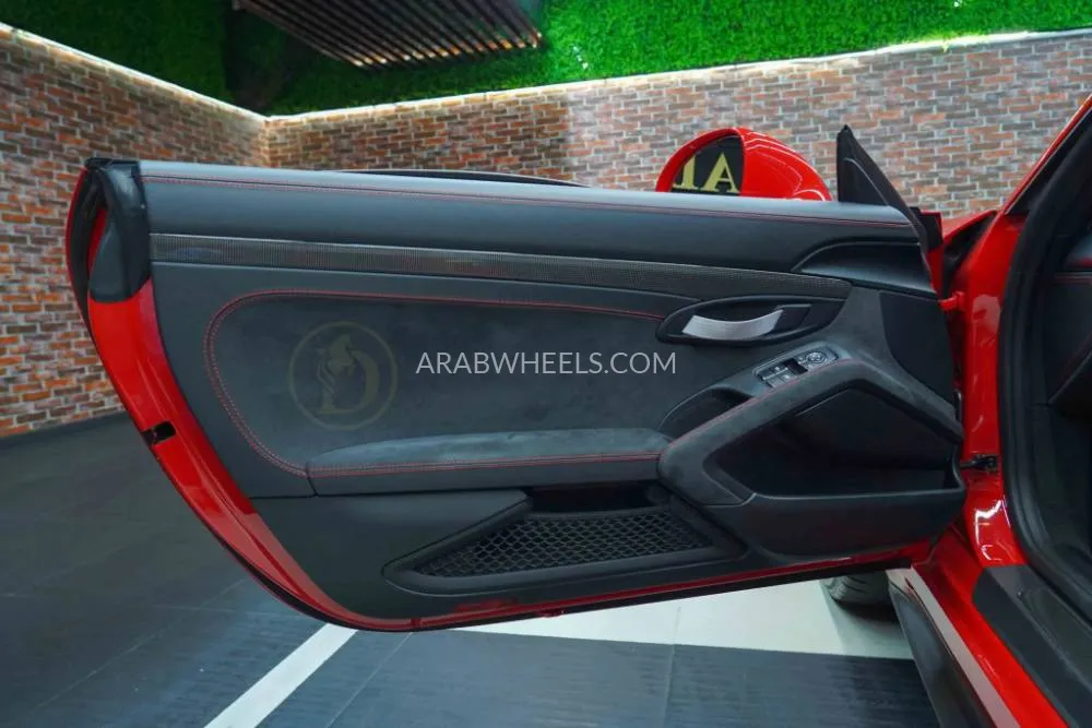 Porsche 911 2019 for Sale in Dubai Image-13