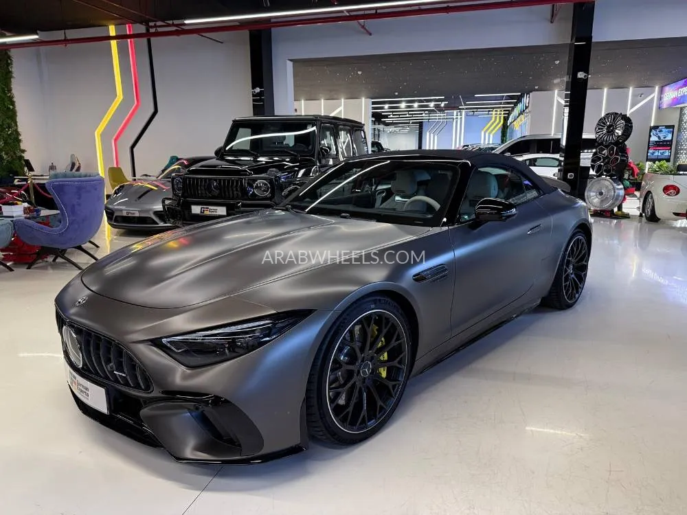 Mercedes Benz SL Class 2023 for Sale in Dubai Image-2