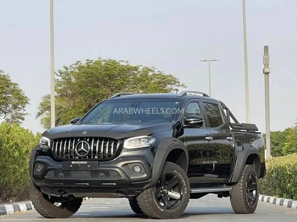 Mercedes Benz X Class 2022 for Sale in Dubai Image-3