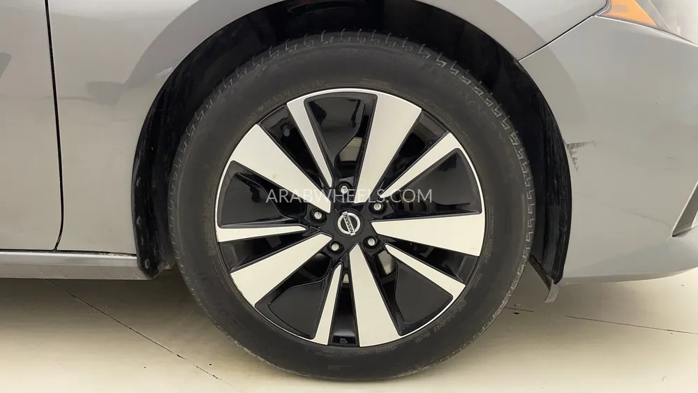 Nissan Altima 2022 for Sale in Dubai Image-10