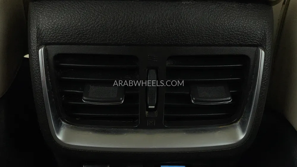 Infiniti QX50 2020 for Sale in Dubai Image-24