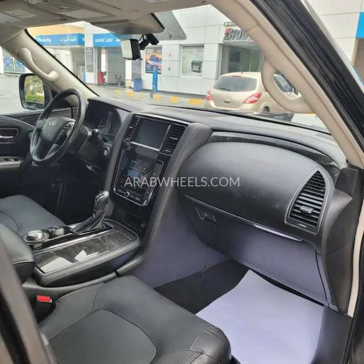 Infiniti QX80 2020 for Sale in Sharjah Image-6