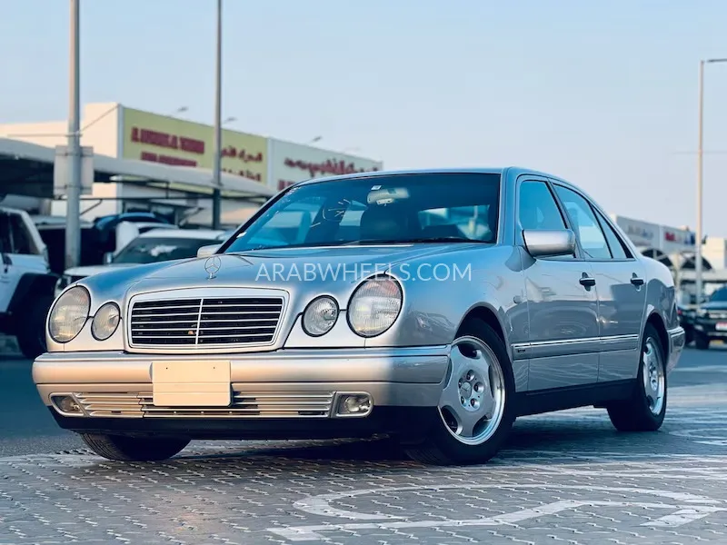 Mercedes Benz E Class 1996 for Sale in Sharjah Image-3