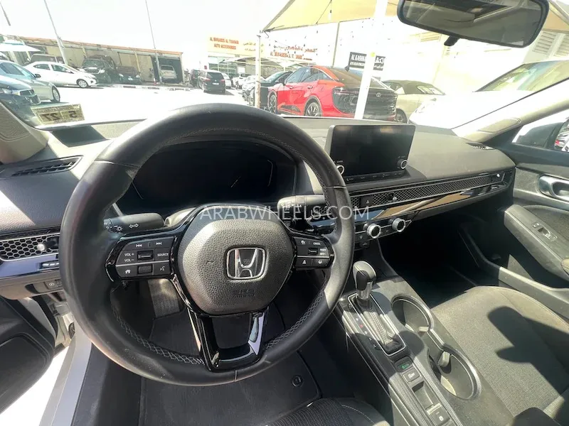 هوندا سيفيك 2022 for Sale in الشارقة Image-6