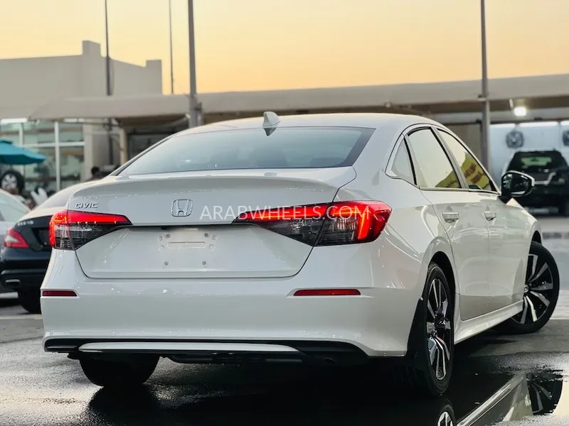 هوندا سيفيك 2022 for Sale in الشارقة Image-10