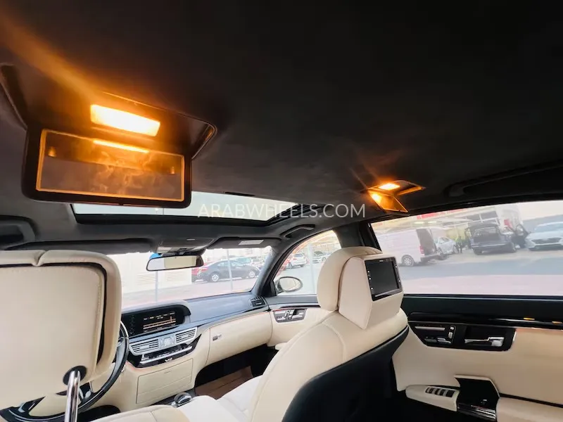 Mercedes Benz S Class 2007 for Sale in Sharjah Image-6