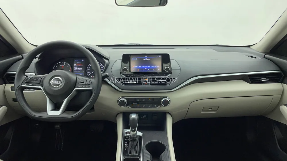 Nissan Altima 2021 for Sale in Dubai Image-12