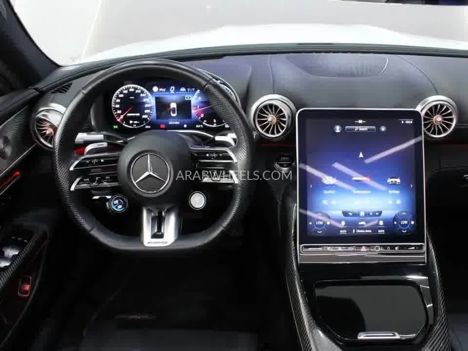 Mercedes Benz SL Class 2023 for Sale in Dubai Image-10