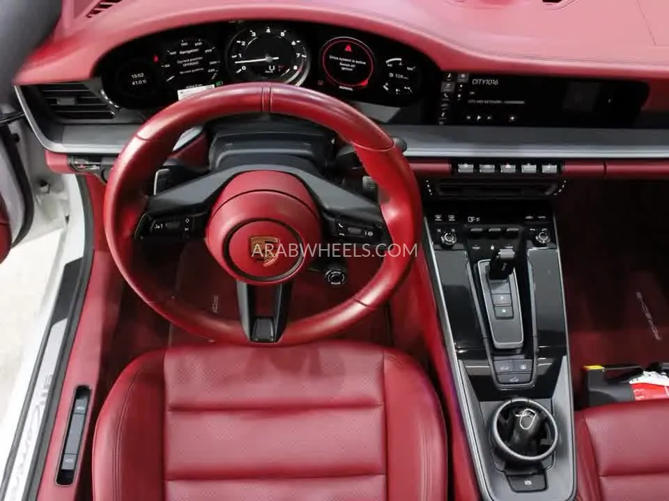 Porsche 911 2023 for Sale in Dubai Image-8