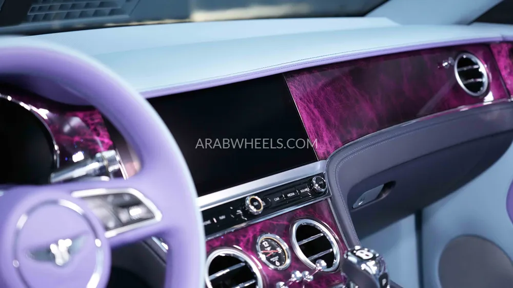 Bentley Continental GTC 2023 for Sale in Dubai Image-23