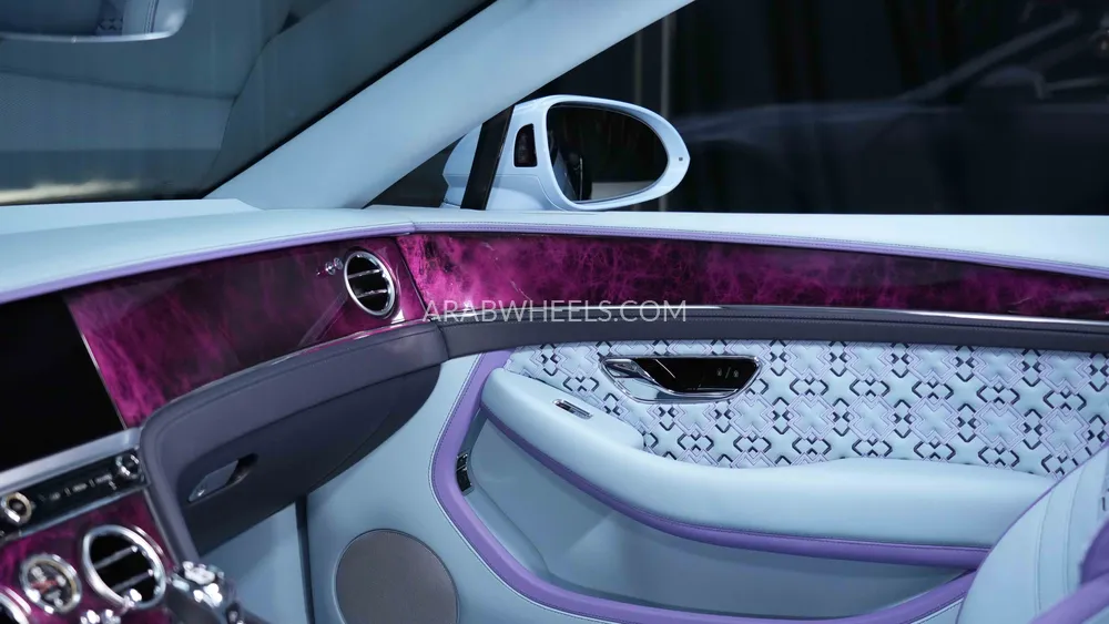 Bentley Continental GTC 2023 for Sale in Dubai Image-27