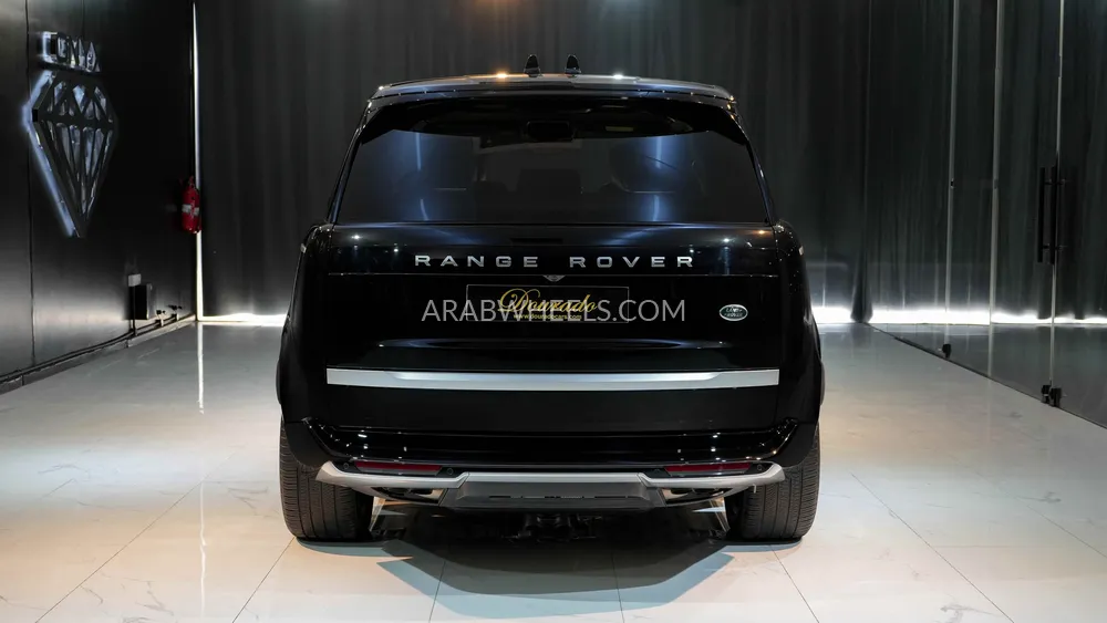 Land Rover Range Rover 2023 for Sale in Dubai Image-5