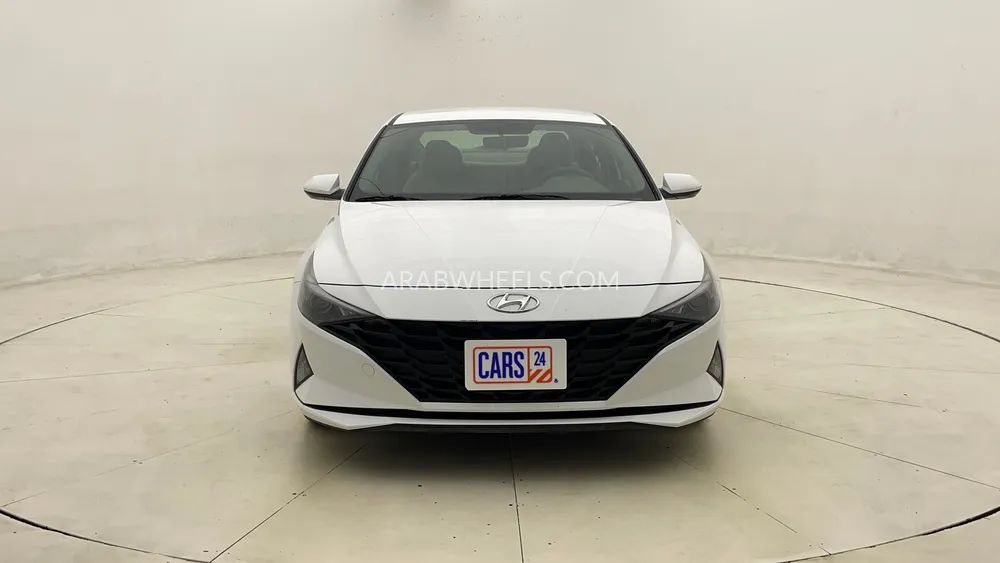 Hyundai Elantra 2022 for Sale in Dubai Image-8