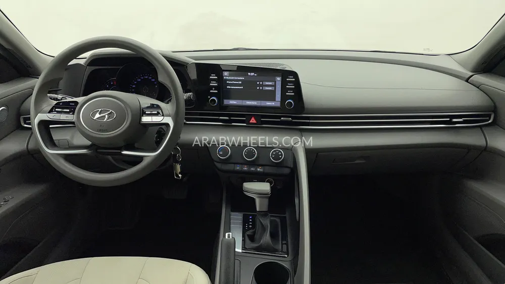 Hyundai Elantra 2022 for Sale in Dubai Image-12
