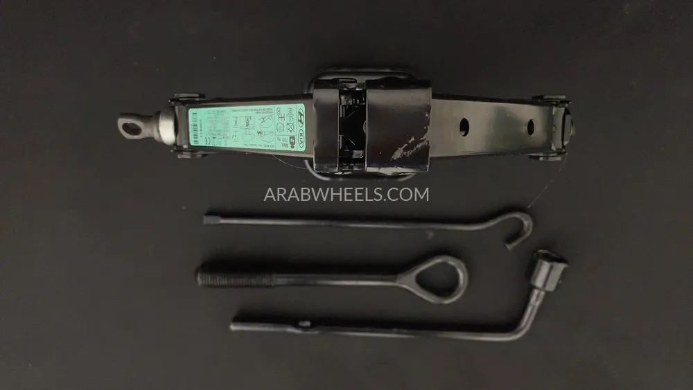 Hyundai Elantra 2022 for Sale in Dubai Image-27