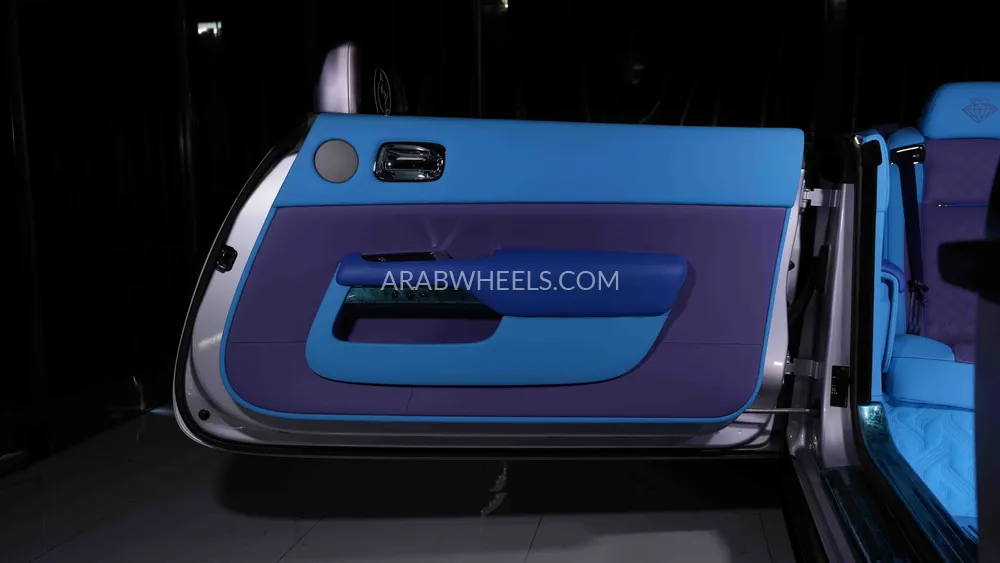 Rolls Royce Dawn 2020 for Sale in Dubai Image-14