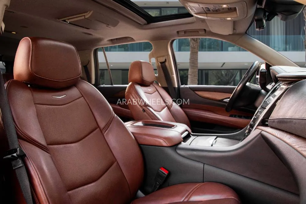 Cadillac Escalade 2019 for Sale in Dubai Image-7