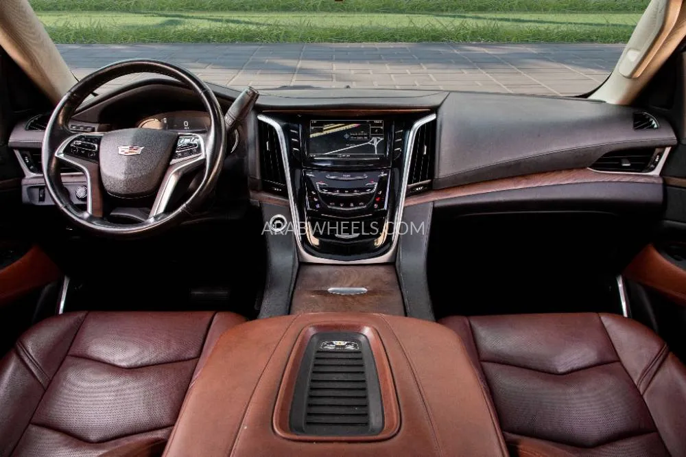 Cadillac Escalade 2019 for Sale in Dubai Image-9