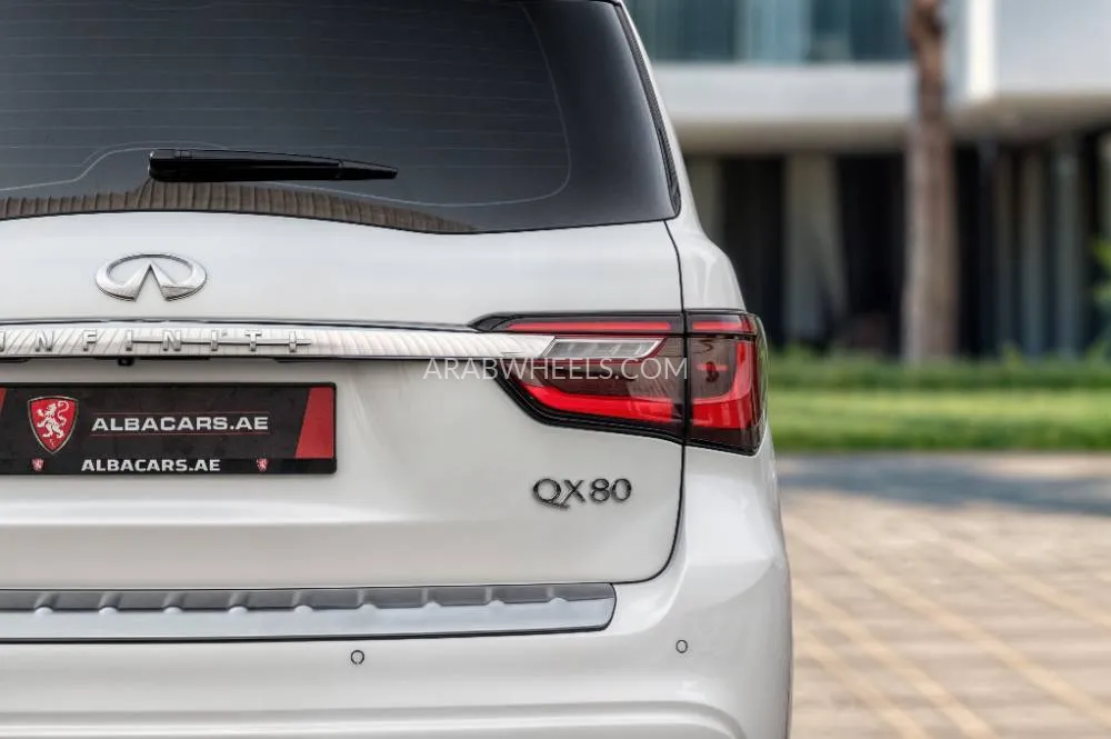 Infiniti QX80 2021 for Sale in Dubai Image-16