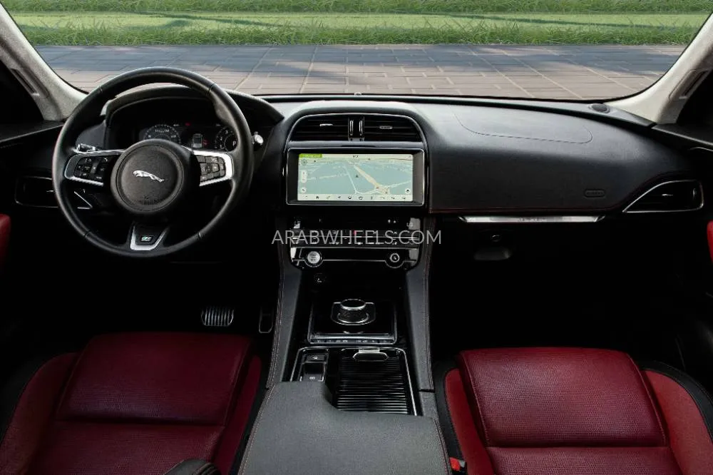 Jaguar F Pace 2020 for Sale in Dubai Image-10