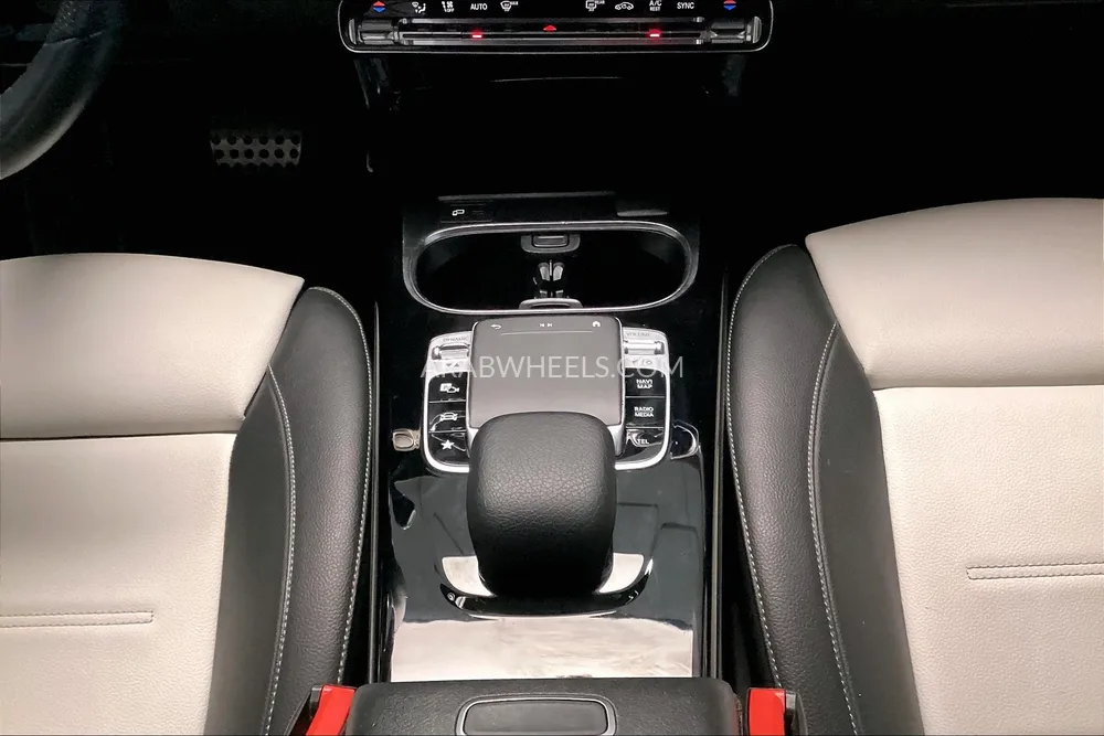 مرسيدس بنز كلاس A 2019 for Sale in الشارقة Image-18