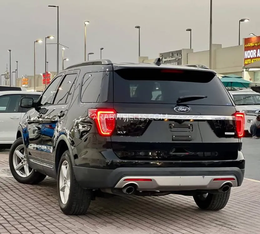 Ford Explorer 2016 for Sale in Dubai Image-5